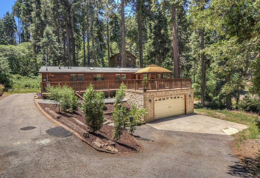 houses in lake arrowhead, california - what to look for when buying and considering living in the mountains full time