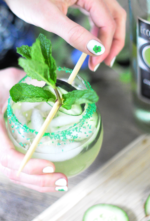 St Patricks Day Nails + Green Cocktail