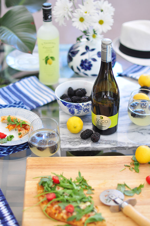 Summer Backyard Entertaining_Ecco Prosecco Cocktail_1