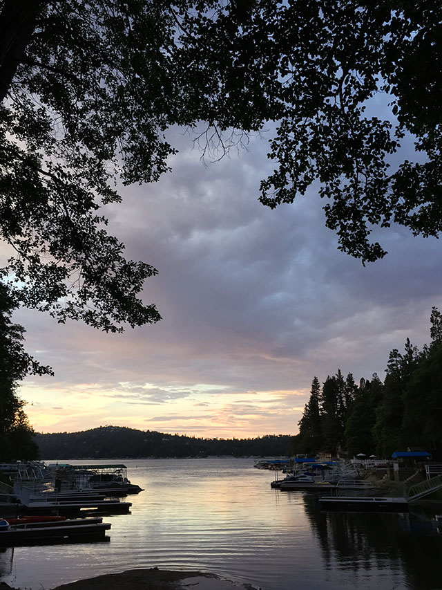 Sunset on the lake_cloudy skies