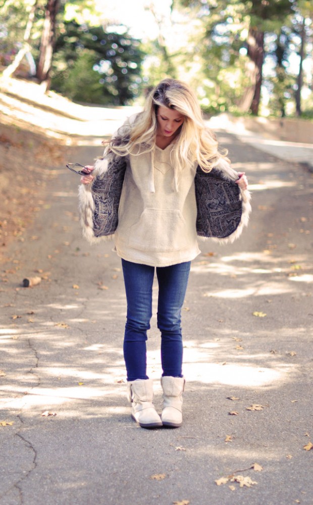 Surf hoodie-fur vest-jeans