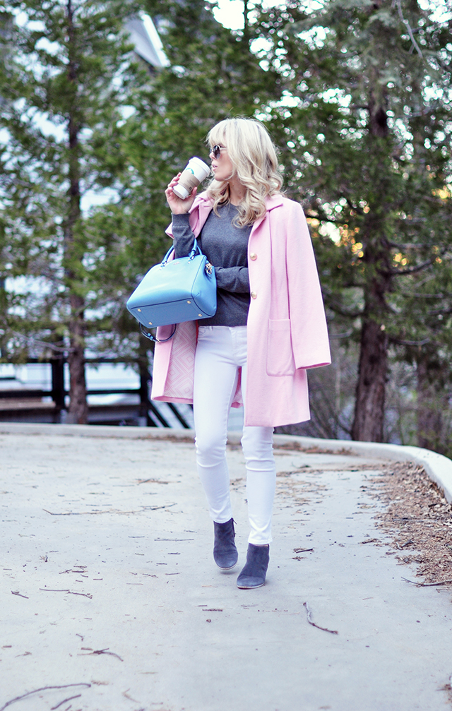 White jeans_gray boots_pink coat_blue bag