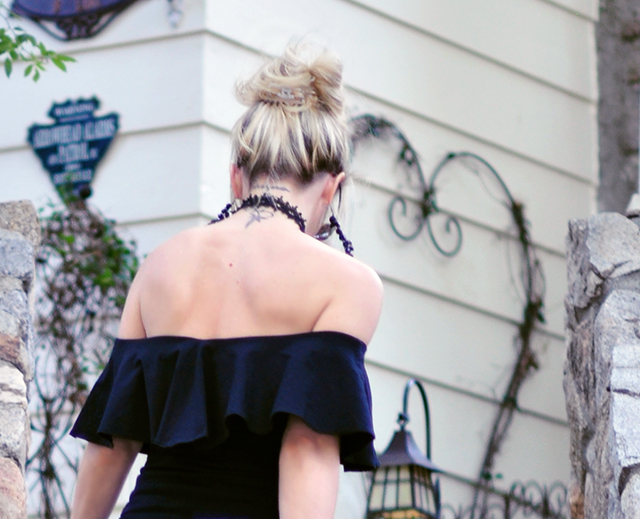 back+off the shoulder ruffle top