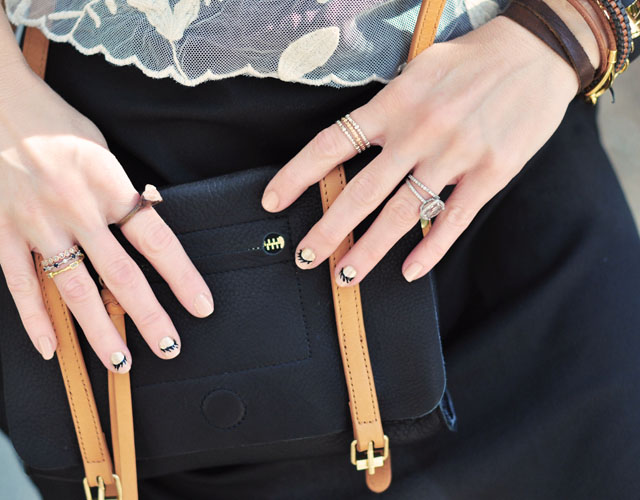 black and brown bag+rings-jewelry-nails