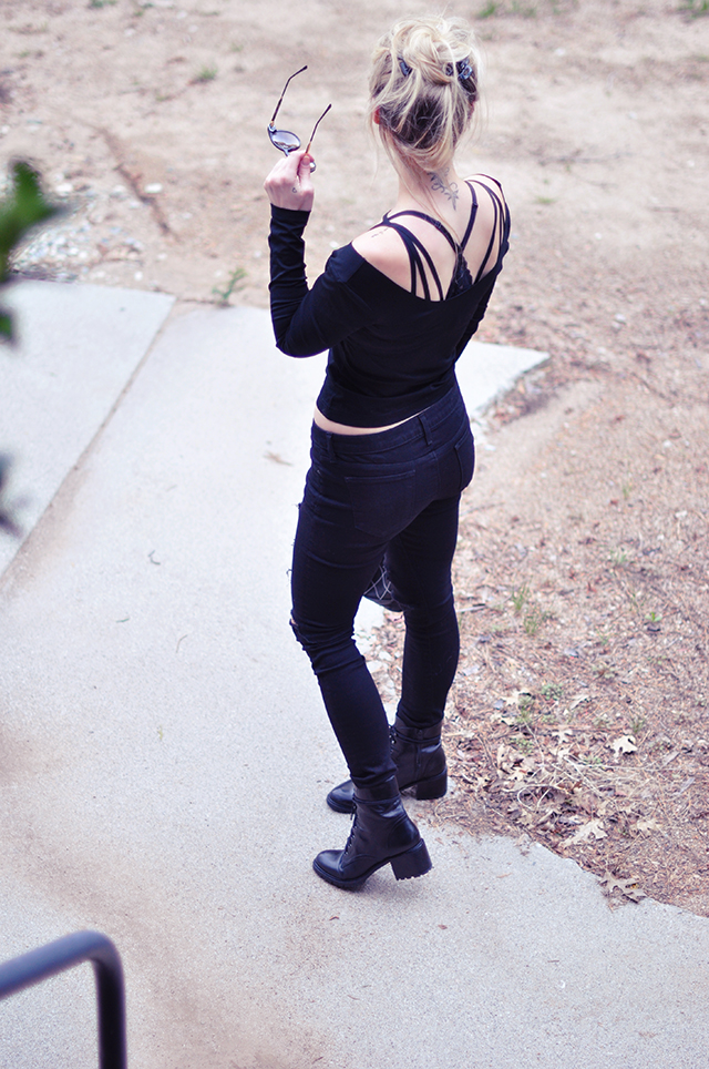 black jeans_ black ballerina top _ harness bra layering top