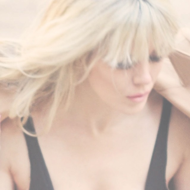 blonde hair + bangs + fringe