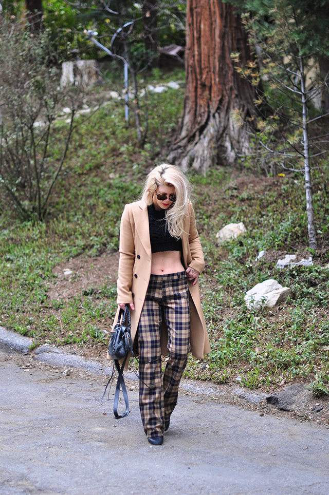 90s style, plaid pants, cropped sweater, camel coat