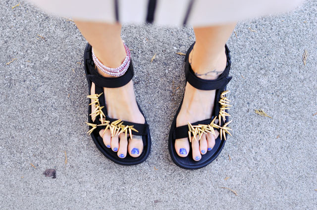 diy embellished sandals - sporty sandals-tevas