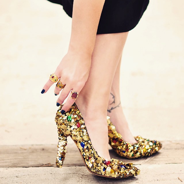 diy sparkly shoes