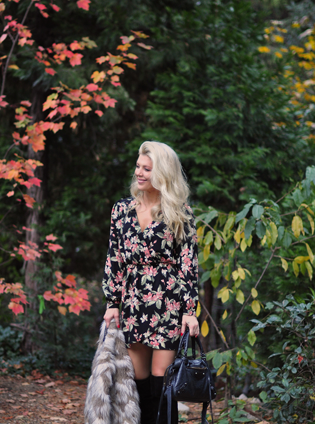 fall-style_floral-dress-fur-vest_tall-boots