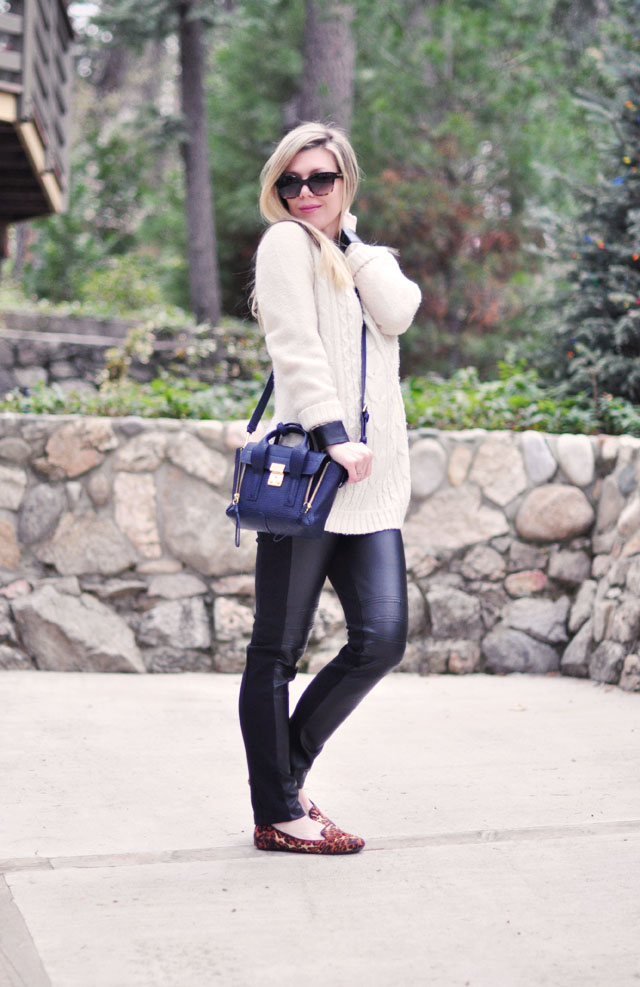 faux leather leggings-winter outfit