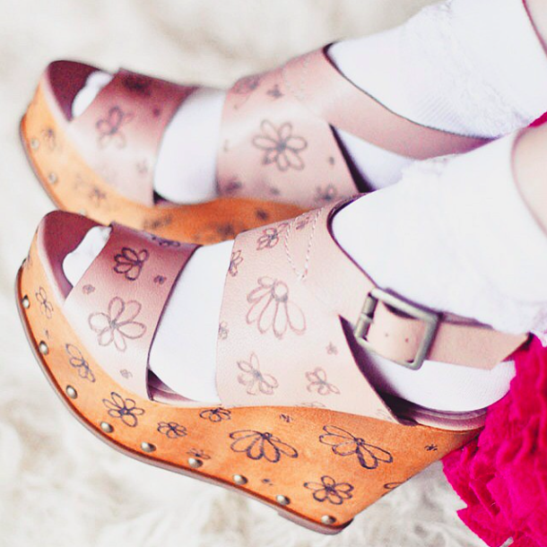 floral wedges