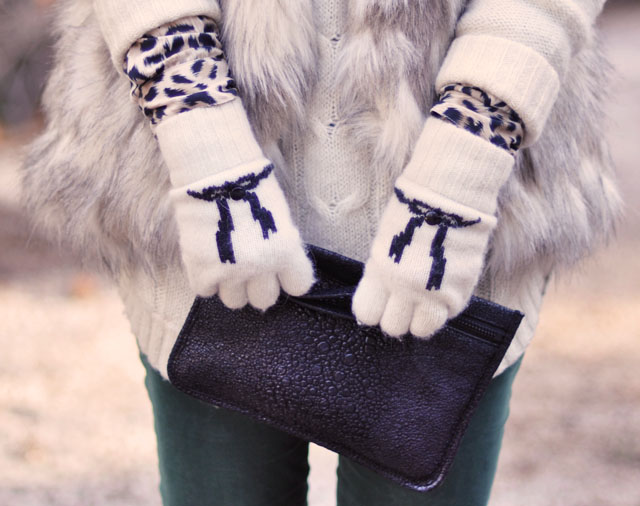 green skinny cords- gloves with bows