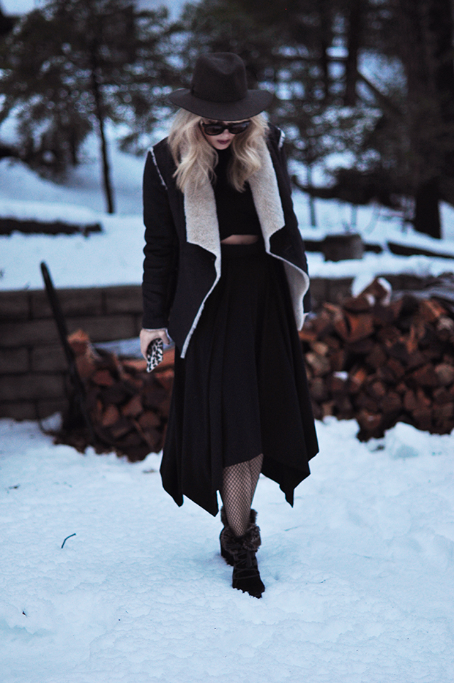 layered in the snow_ hat+fishnets+shearling