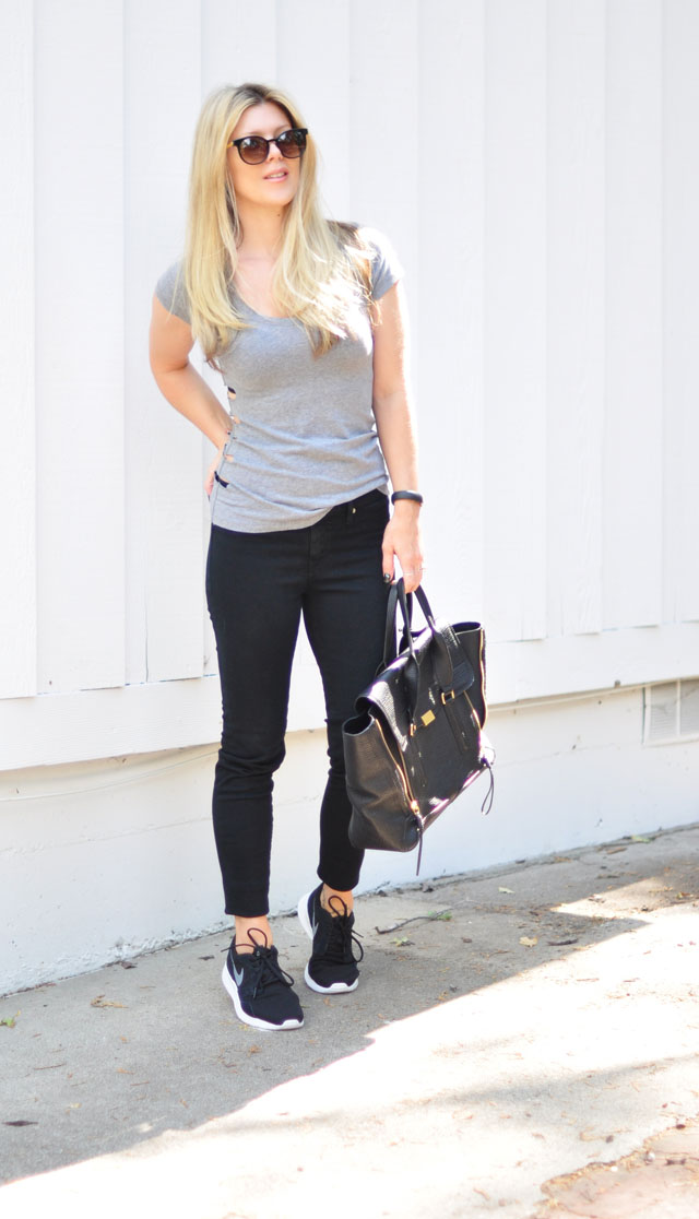 minimal-black and gray-sporty outfti