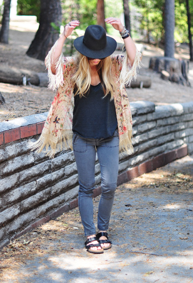 moto jeans-birkenstocks-fringe kimono-hat