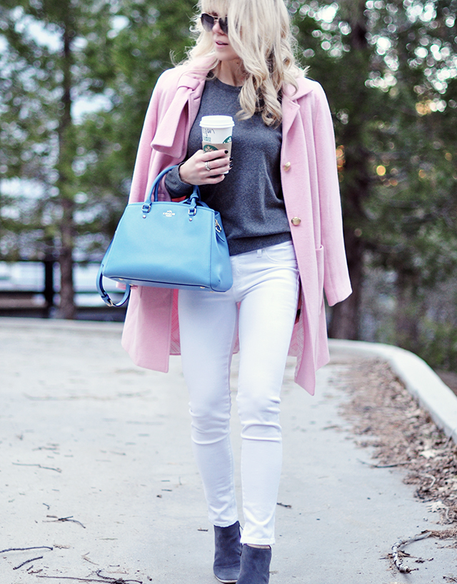 pink coat_blue bag_pantone 2016_white jeans