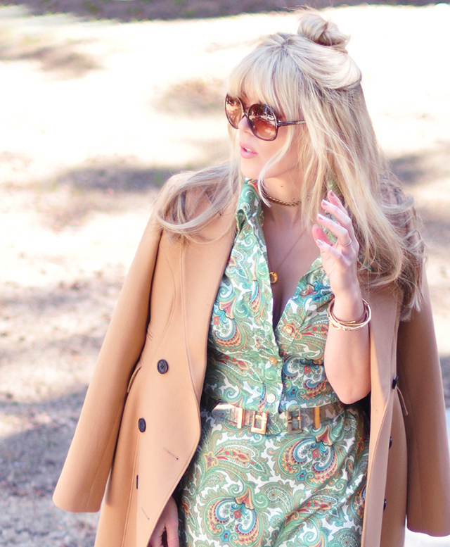 retro 70s hair+sunglasses_camel coat_vintage dress