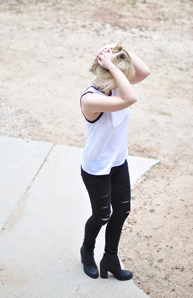 ribbed jeans_white tank