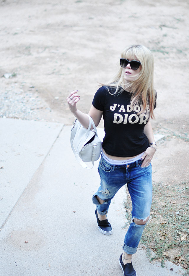 t-shirt and jeans_calvins_vans_j'adore dior