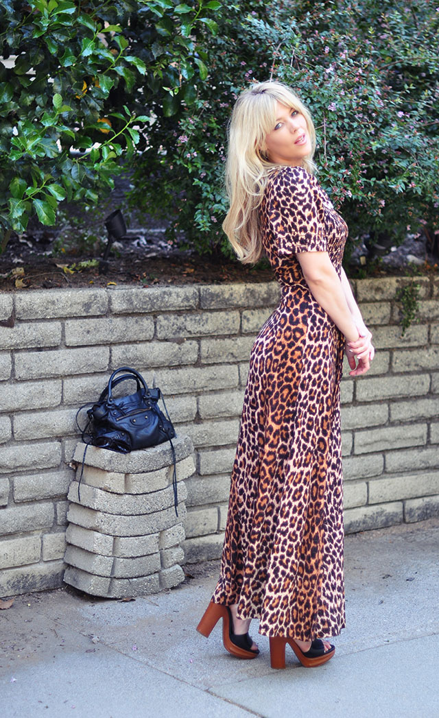 vintage 70s leopard dress_90s style_balenciaga town bag