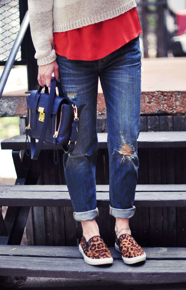 weekend jeans+leapard shoes-fall colors